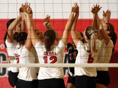 LADY CARDS FINISH 2011 SEASON