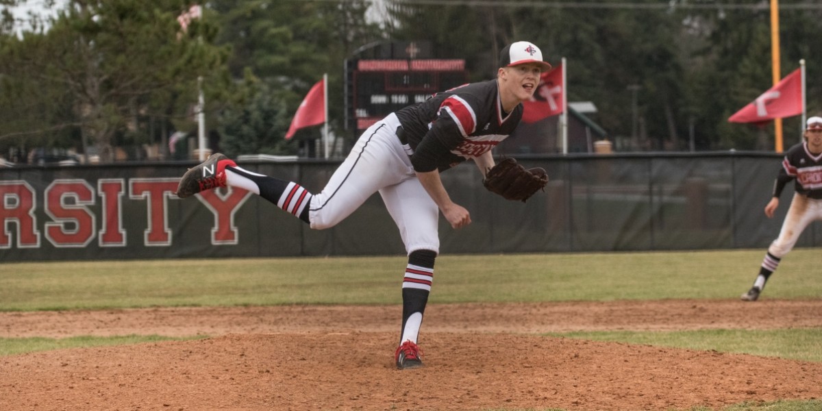 Baseball splits opening weekend series