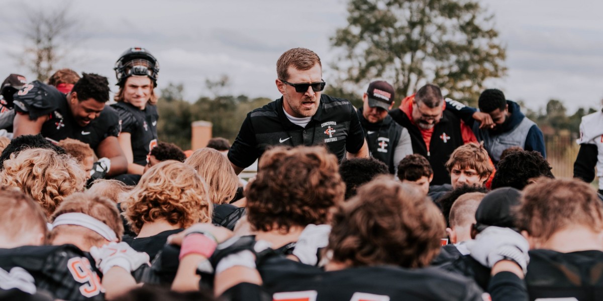 Football announces 2020 recruiting class