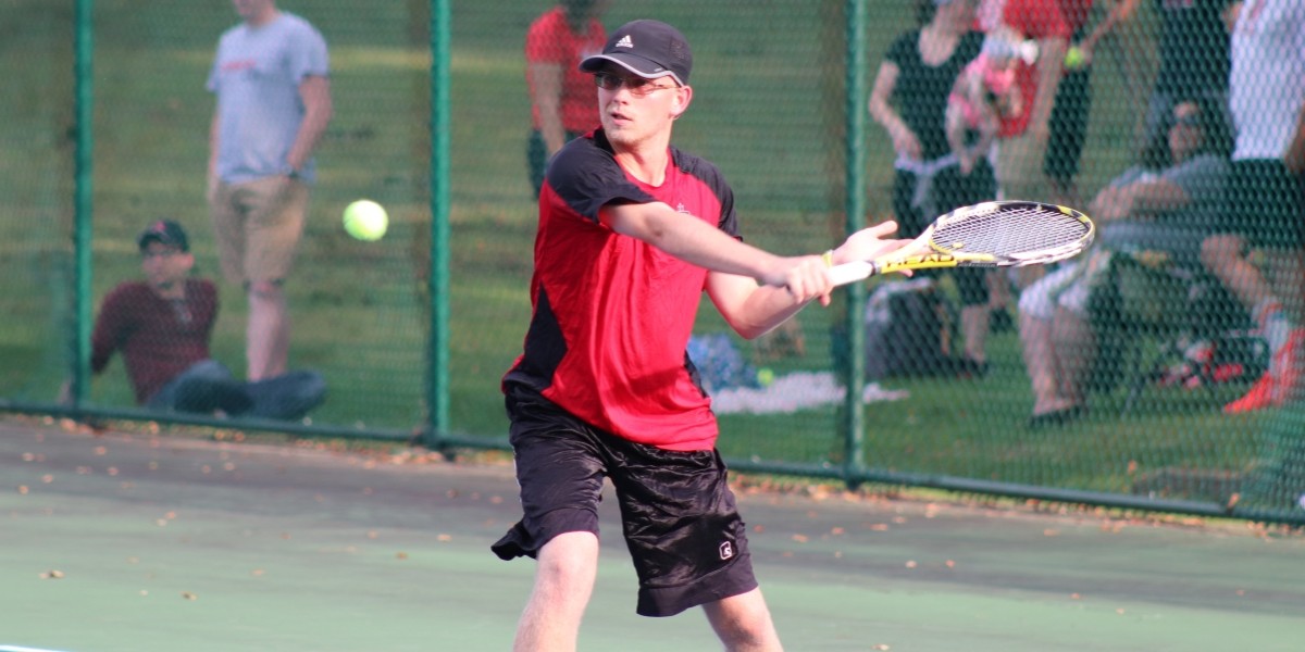 Men's tennis falls in weekend double header