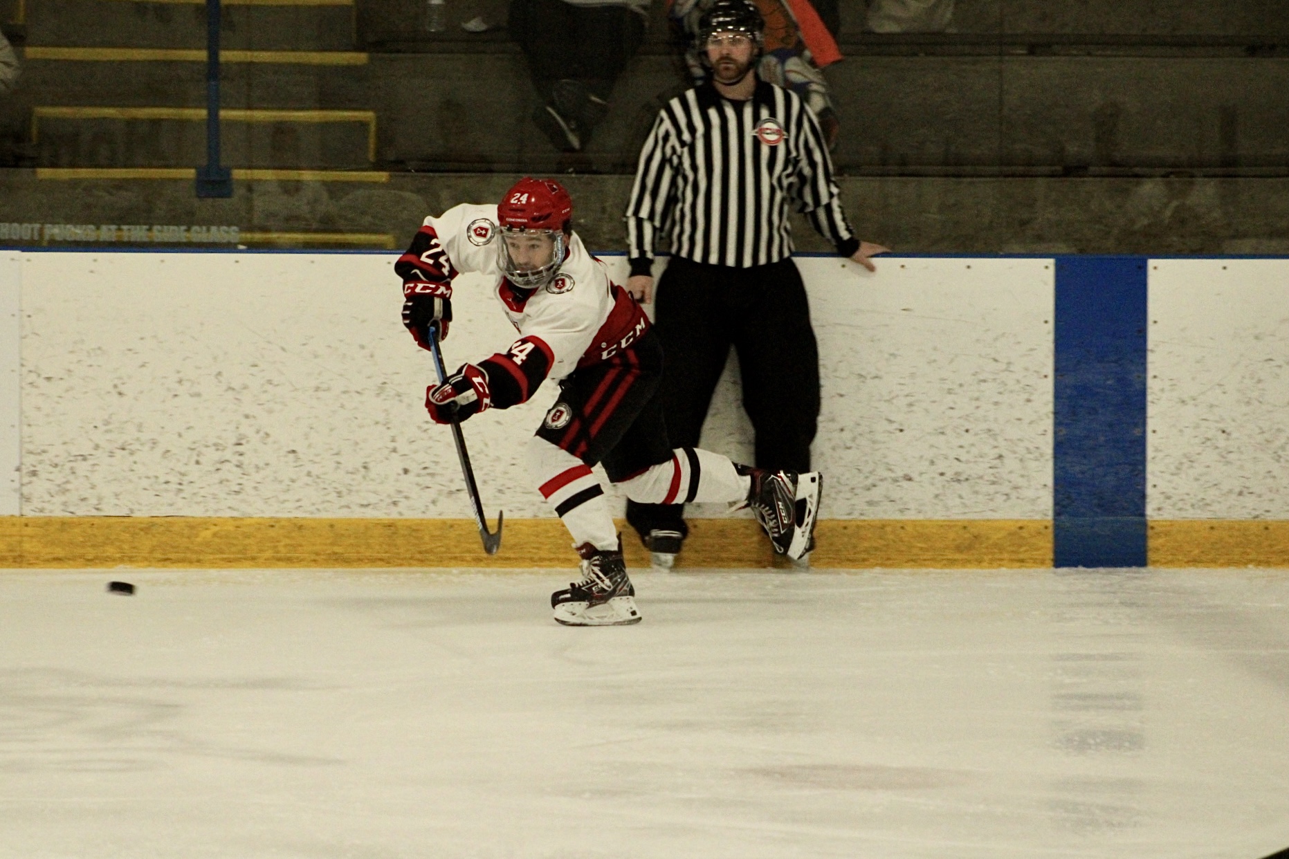 Saints sweep weekend against Men's Hockey