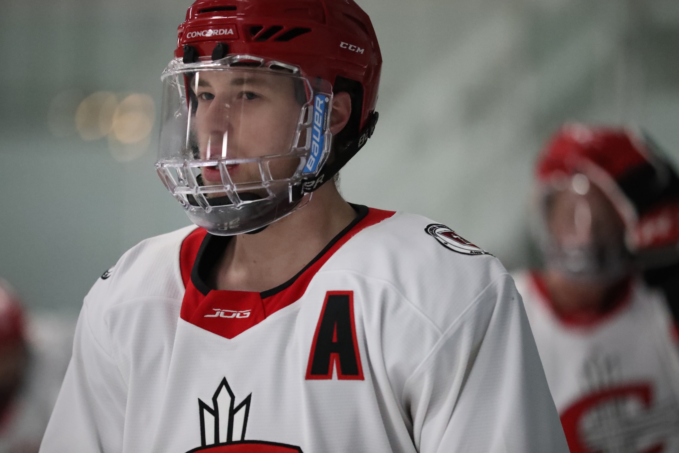 Men's Hockey secures sweep over Wolverines with 5-3 win