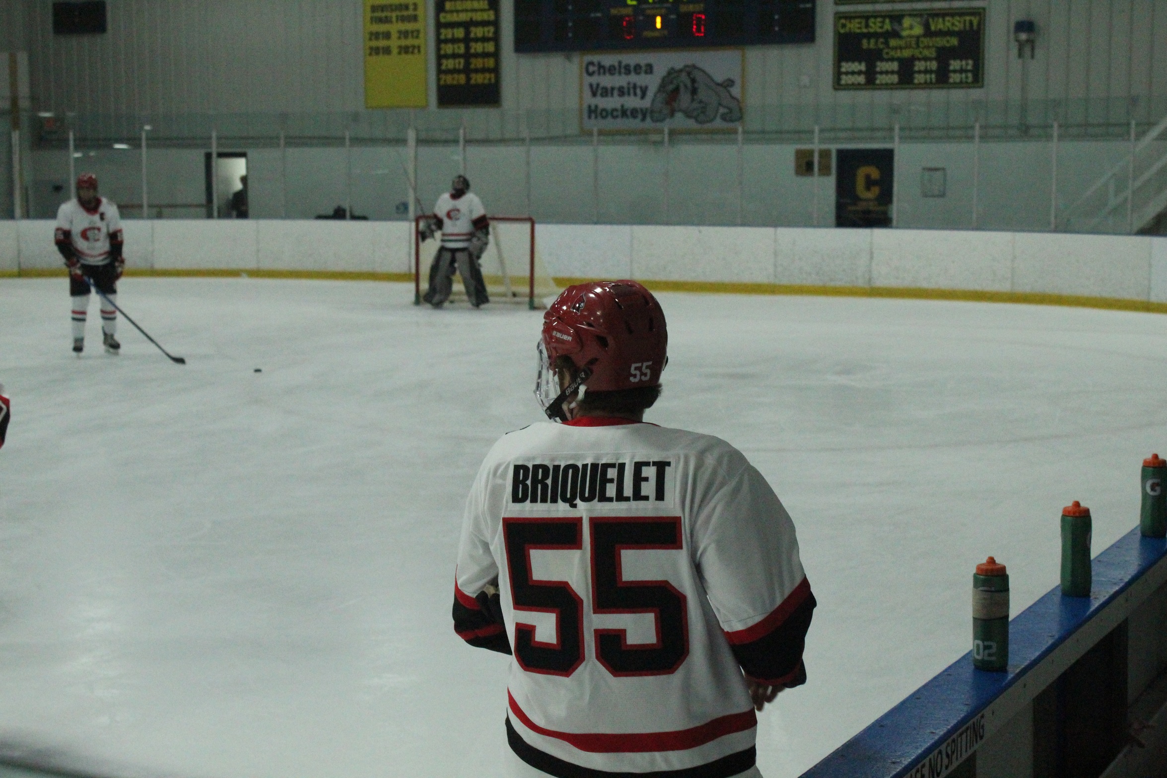 Men's Hockey lose to Wolverines in rematch