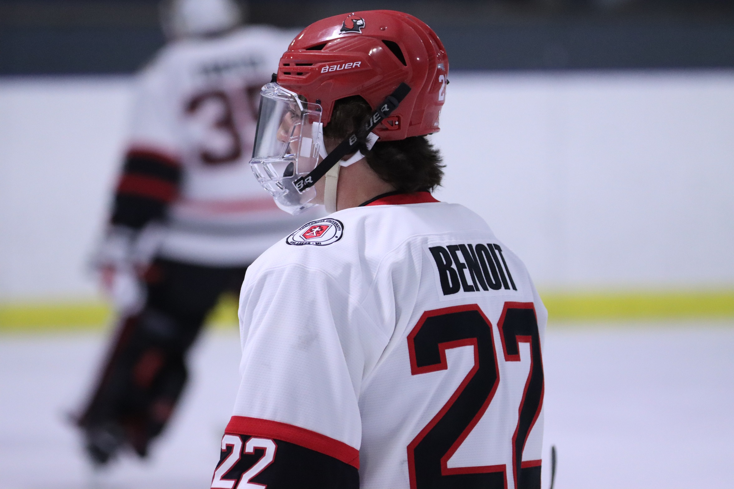 Men's Hockey victorious over Saints on final second goal by Benoit
