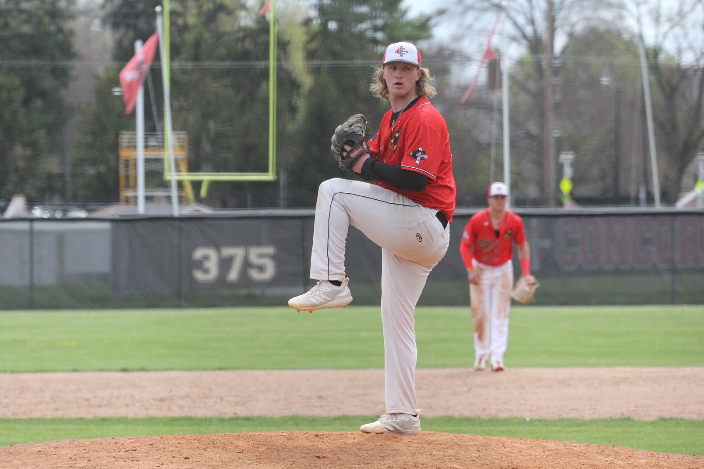 Tyson Kleinfelter pitches a complete game to extend the Cardinals win streak to 8 games