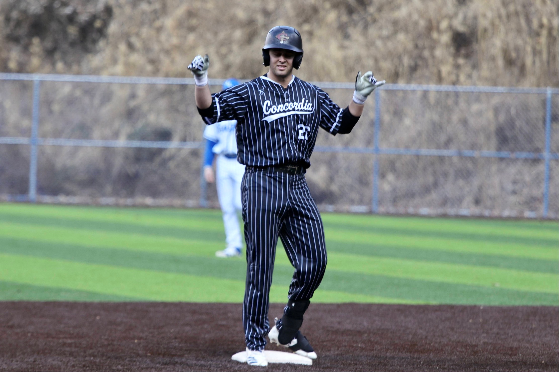 Baseball completes the sweep against the Eagles