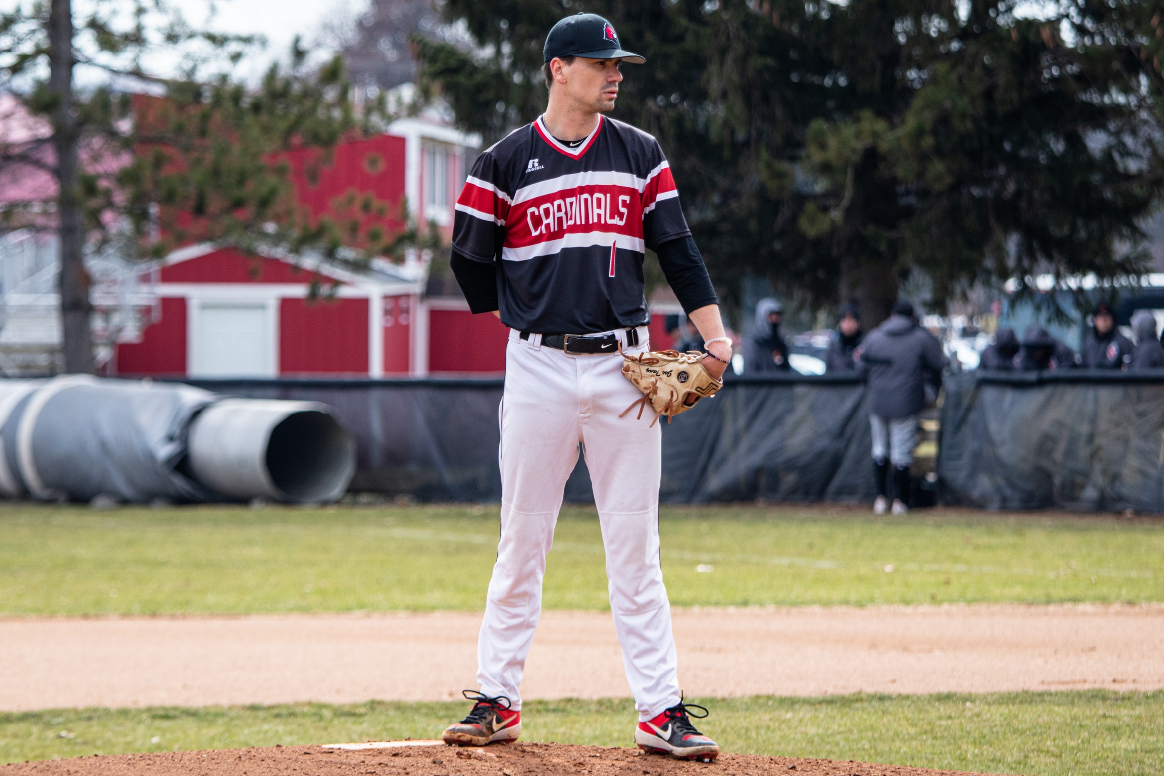 Baseballs sweeps UM-Dearborn to complete weekend