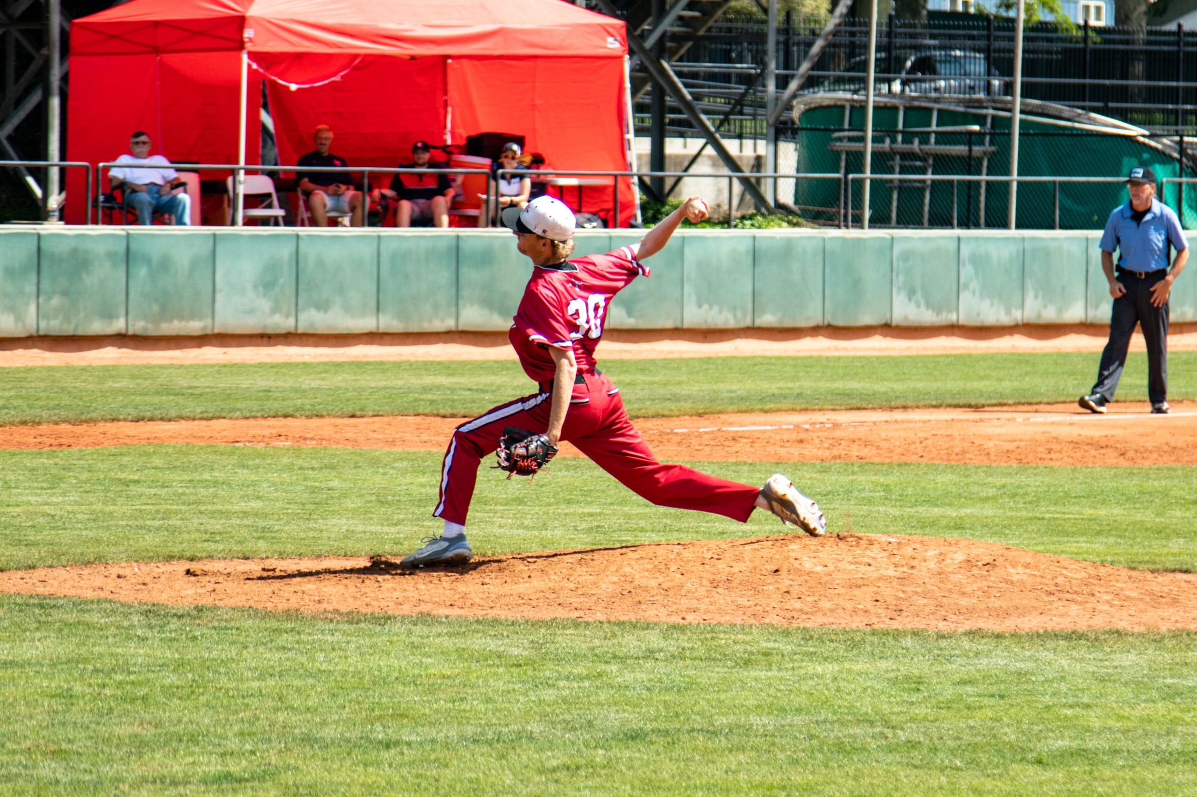 Baseball sweeps Harriers in season opening series