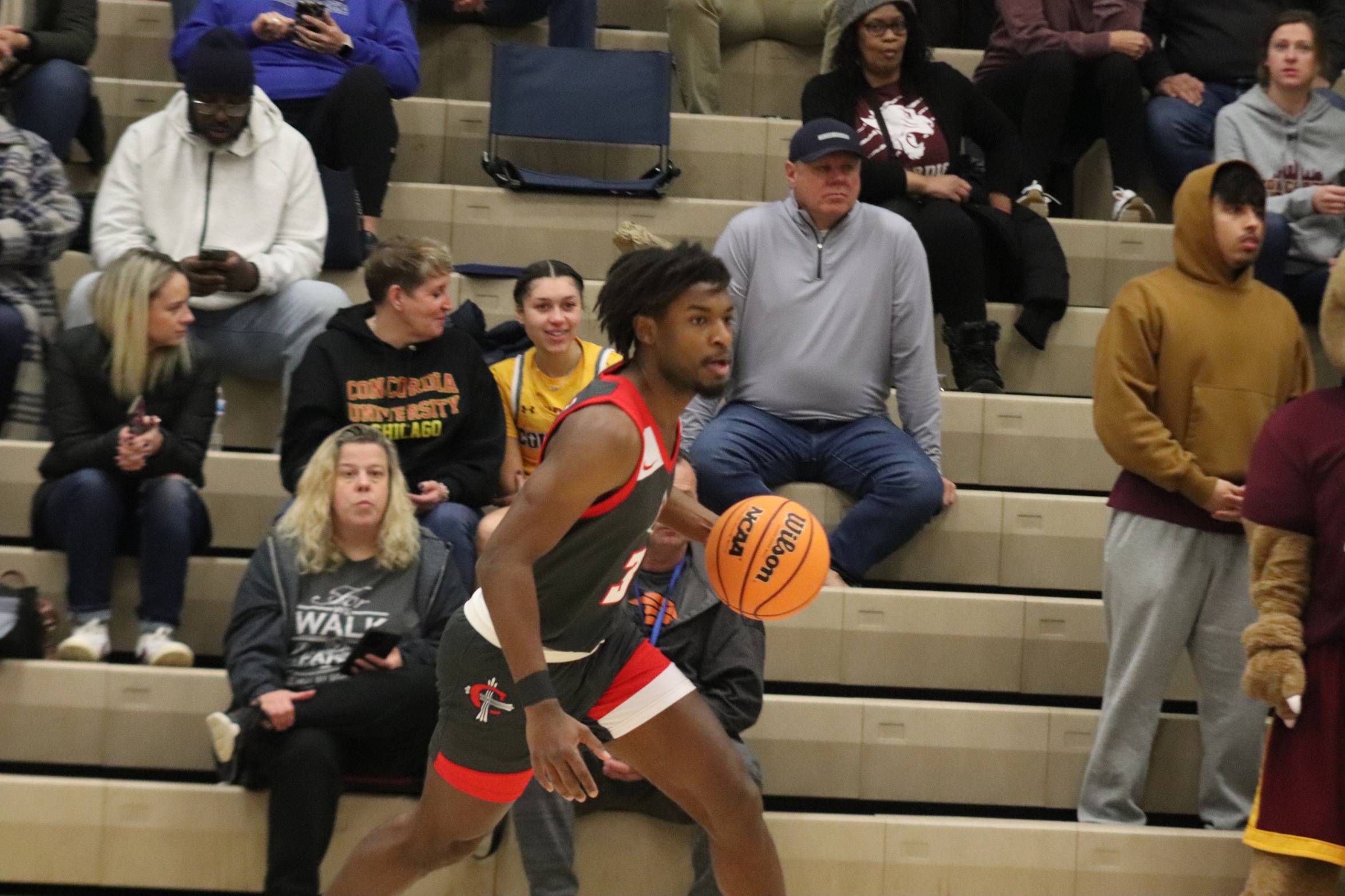 Men's Basketball drops CIT contest against Concordia Chicago