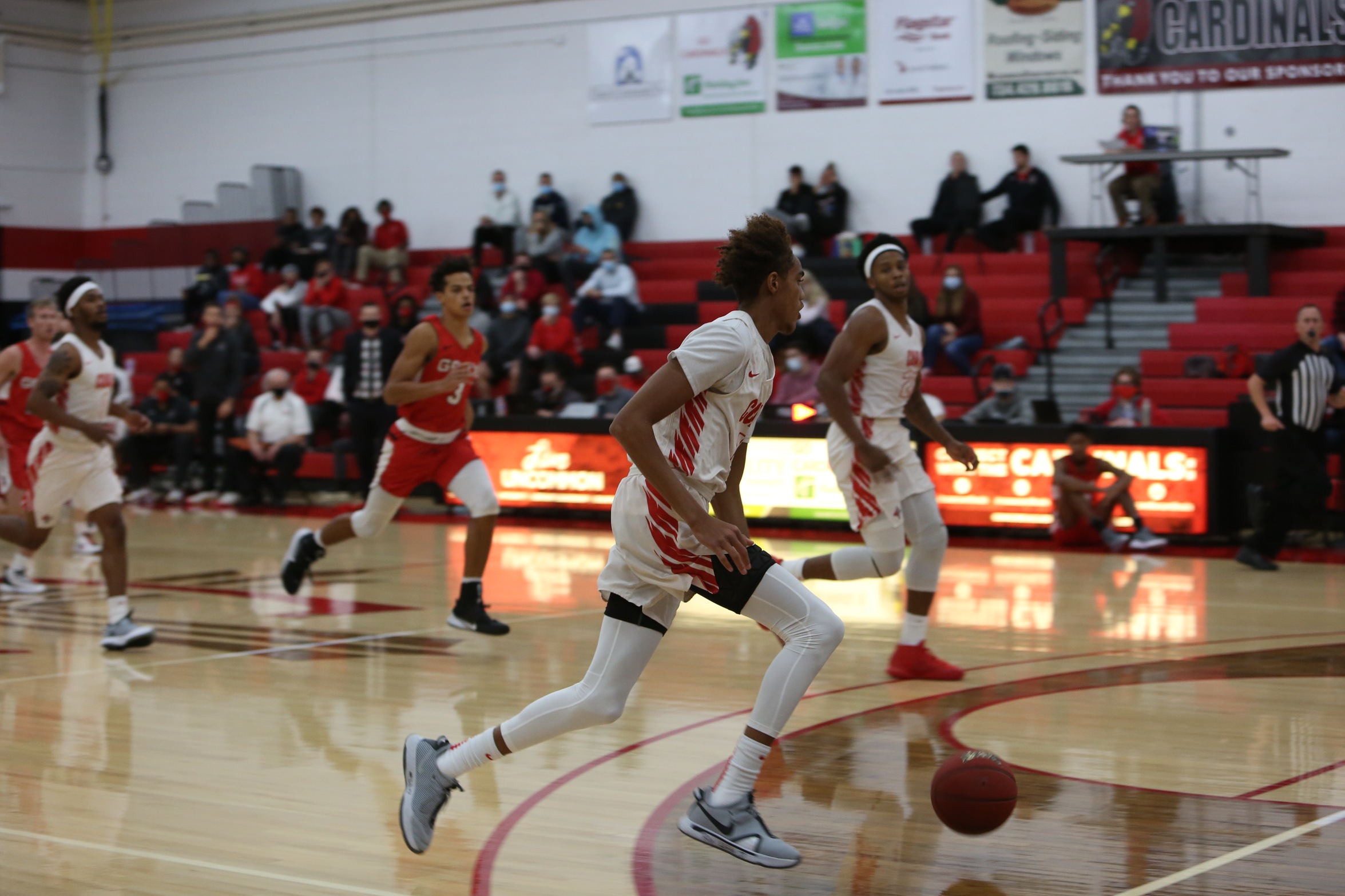 Men's Basketball falls to Trinity International 85-77