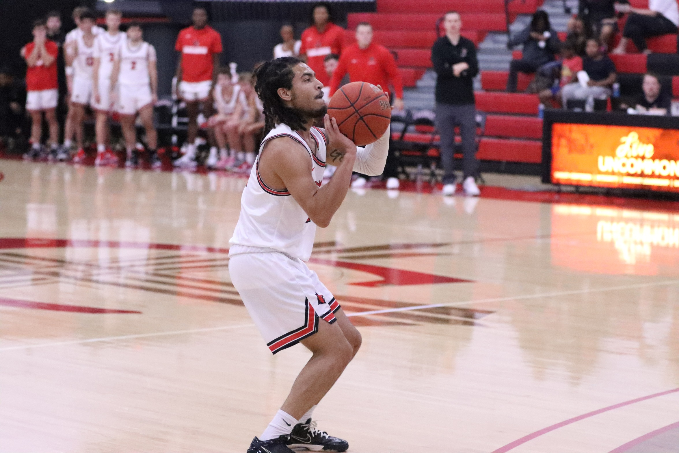 Men's Basketball drops second game at Point Park