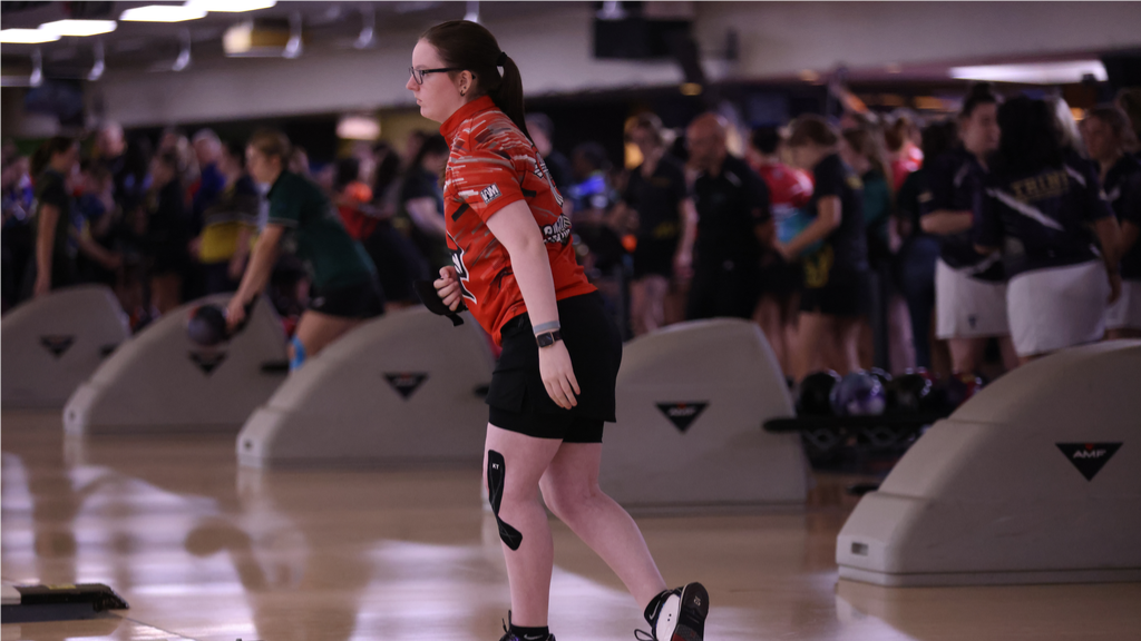 Women's Bowling places 15th at the Midwest Collegiate Championship