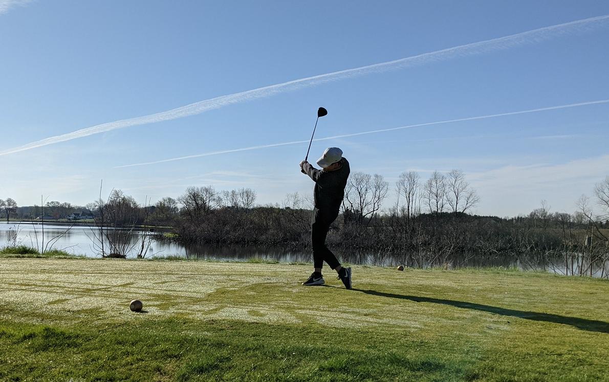 Men's golf participates in Lourdes Invitational