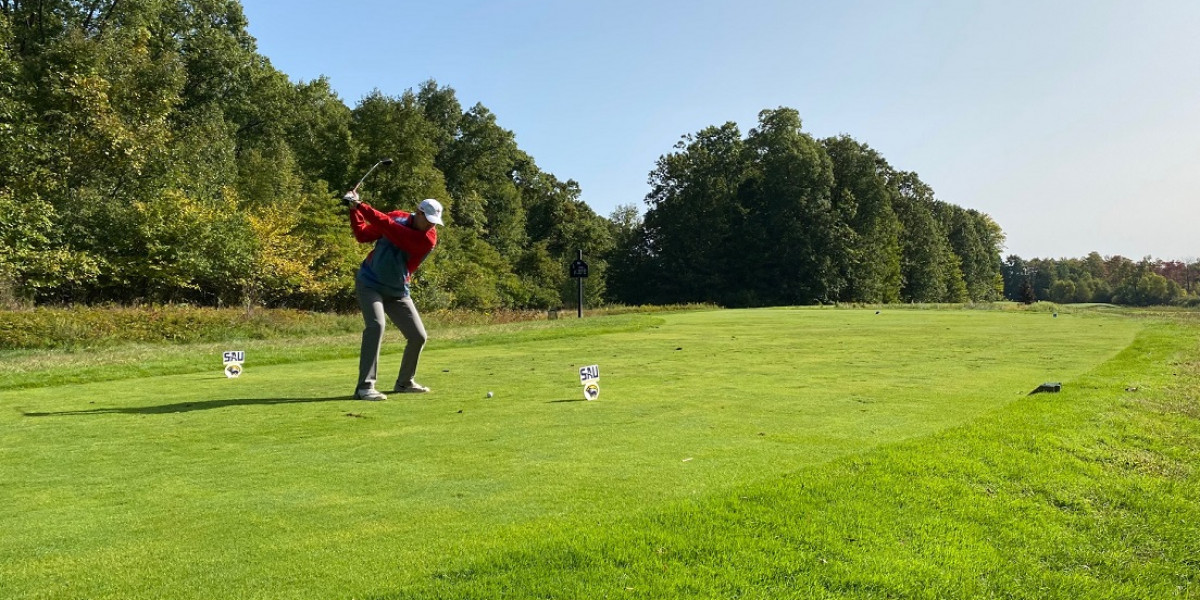Men's golf participates in Bill Bockwitz Fall Classic hosted at The Grande Club