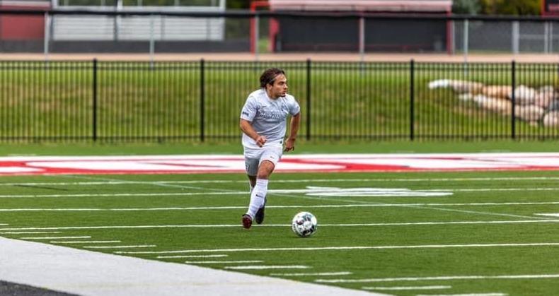 Golden Eagles post shutout on Cardinals 5-0