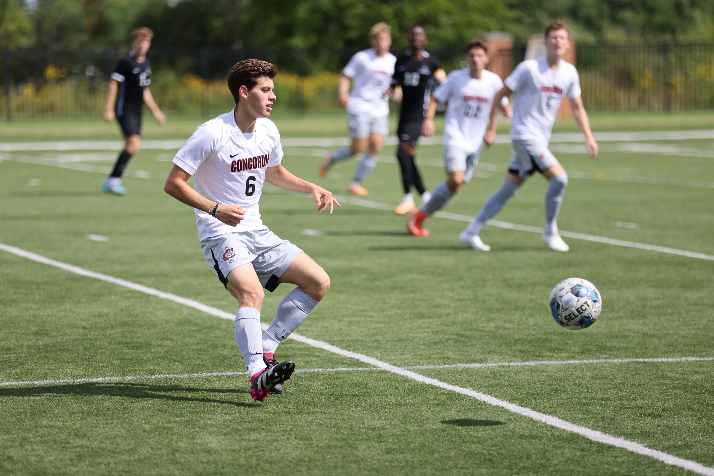 Men's soccer falls to Taylor