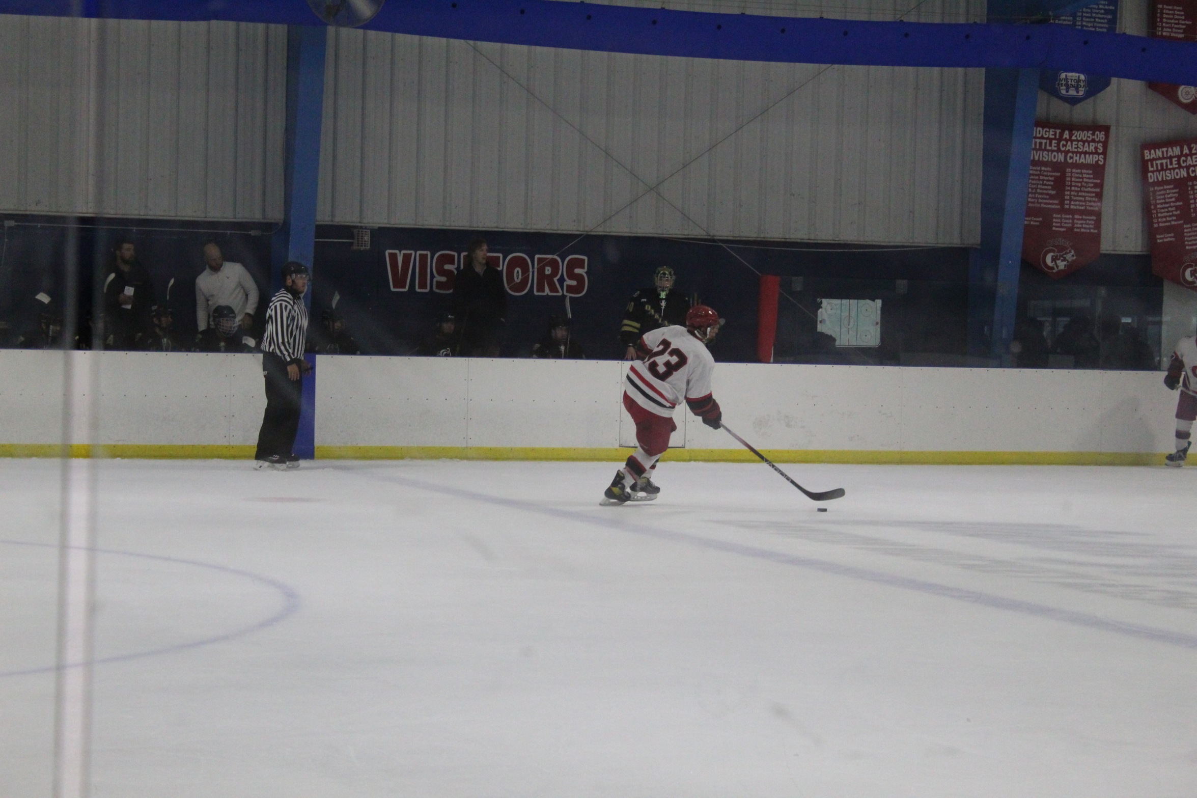 Men's Hockey overcome by Toledo after early lead on the road