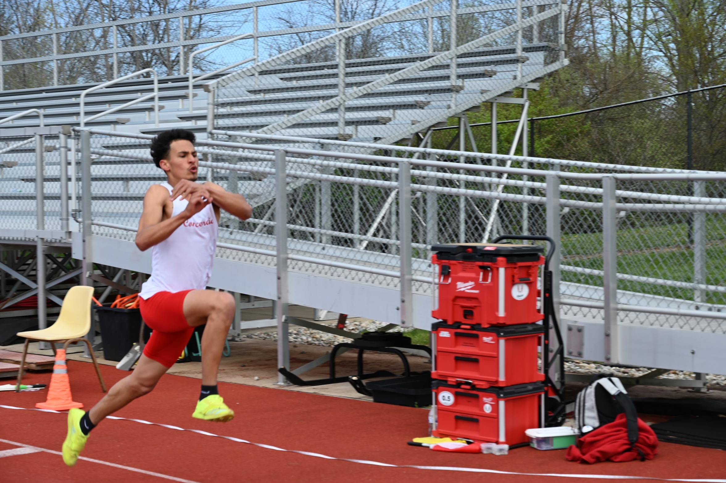 Men's Track & Field takes 4th-place at Don Kleinow Invitational