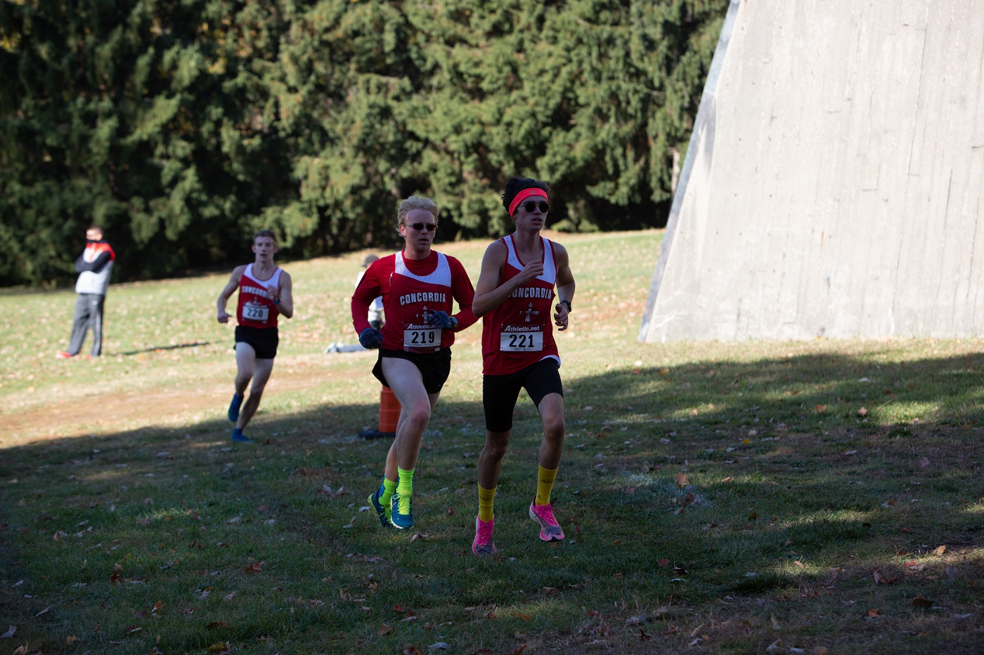 Men's cross country concludes fall at Midwest Cross Country Challenge