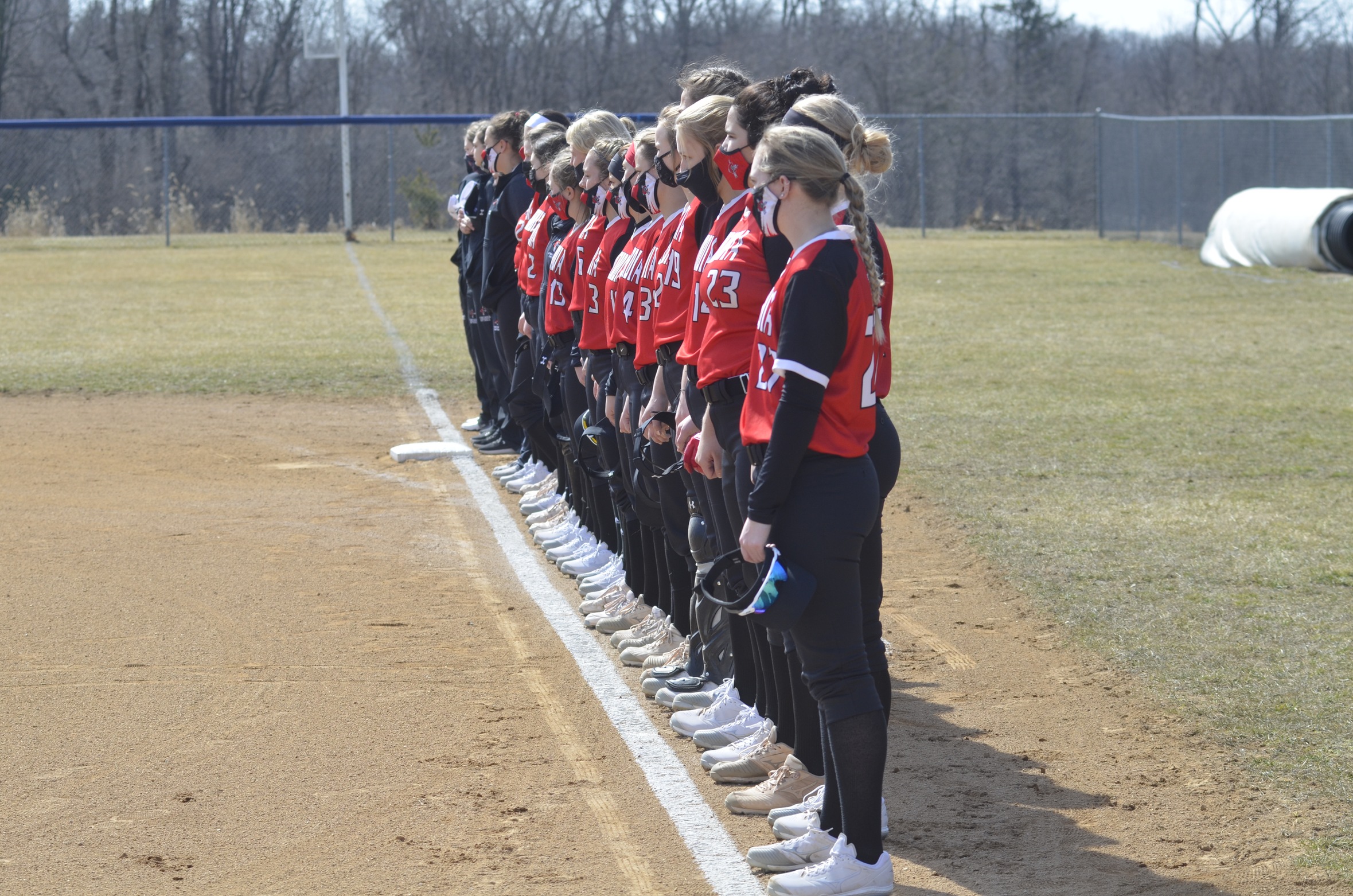 Softball splits series at Saint Mary-of-the-Woods