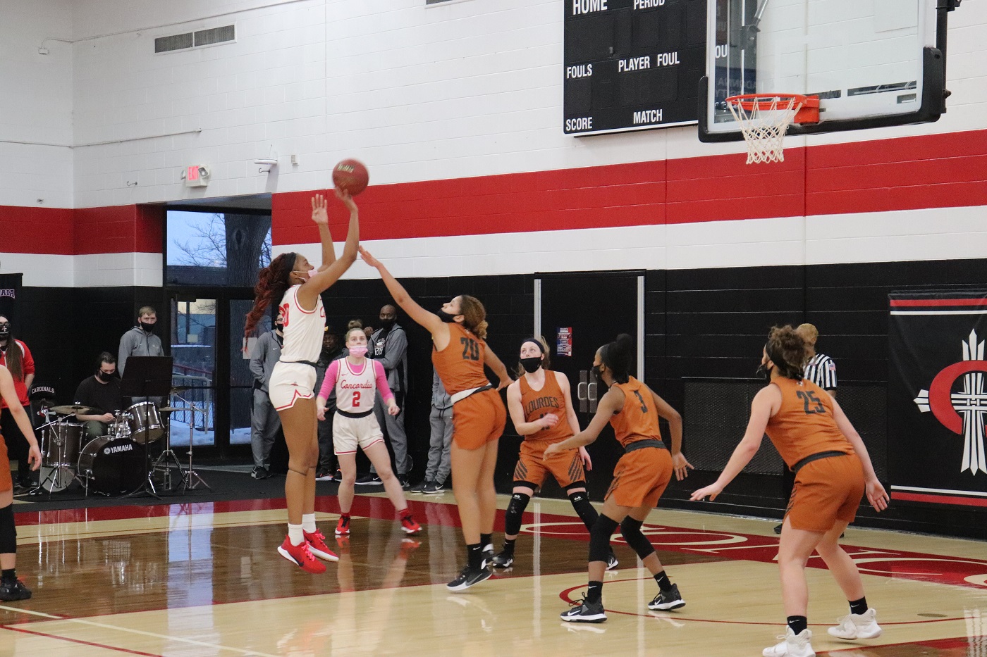 Tris'styn Williams led the Cardinals with 17 points (14 in the first half).