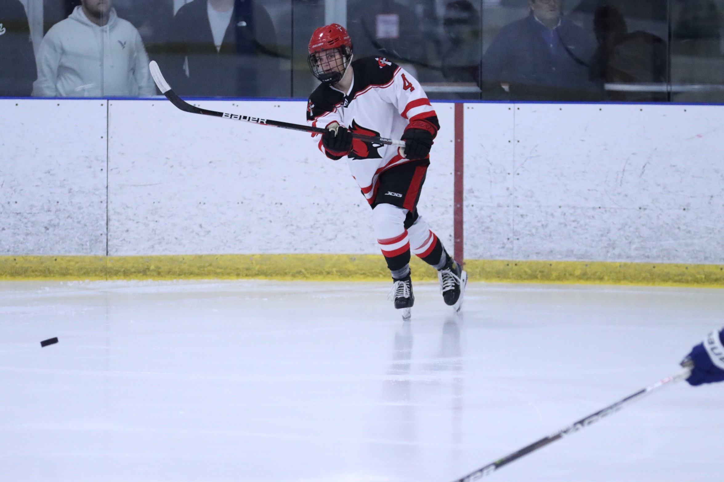 Women's Hockey taken down at Grand Valley