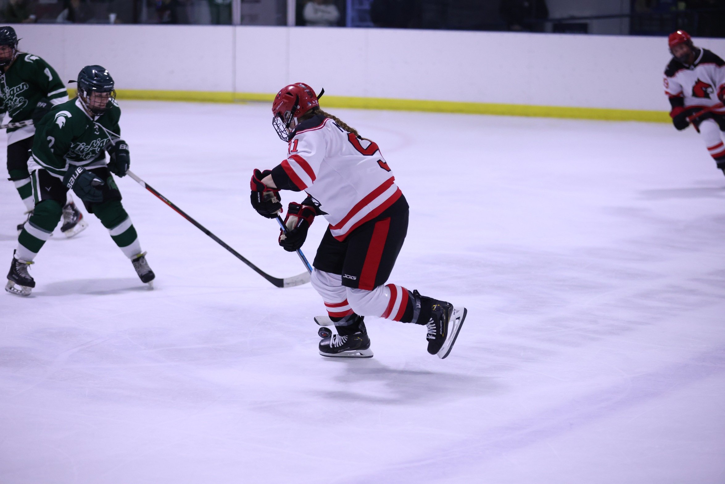 Collins' hat trick lifts Women's Hockey past Penn State