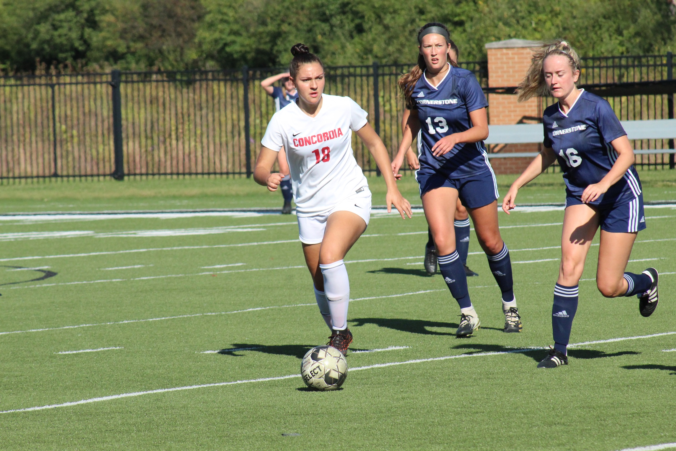 Women's Soccer opens the 2022 season, falling to Taylor 3-0