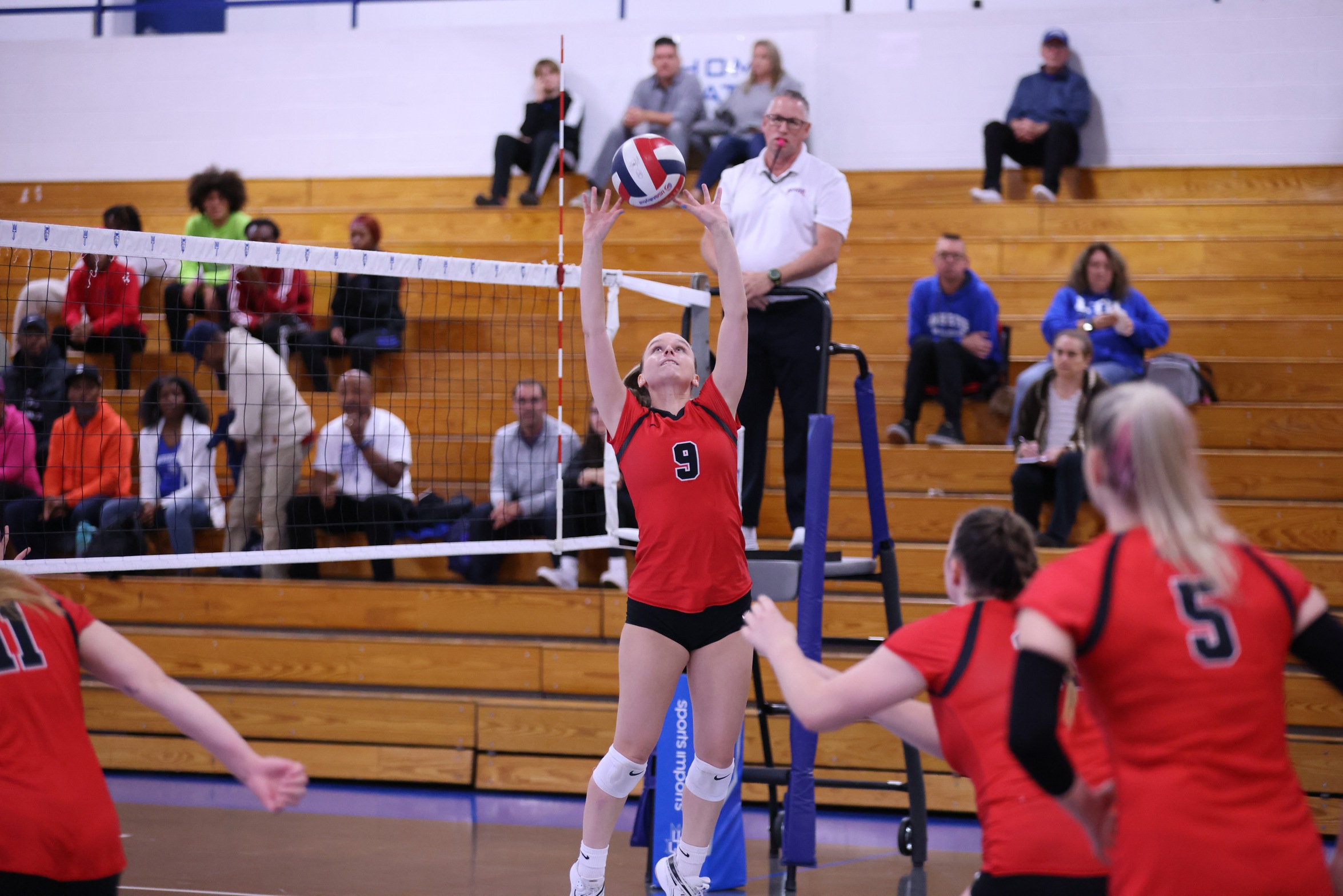 Volleyball upends Michigan-Dearborn with a 3-1 win