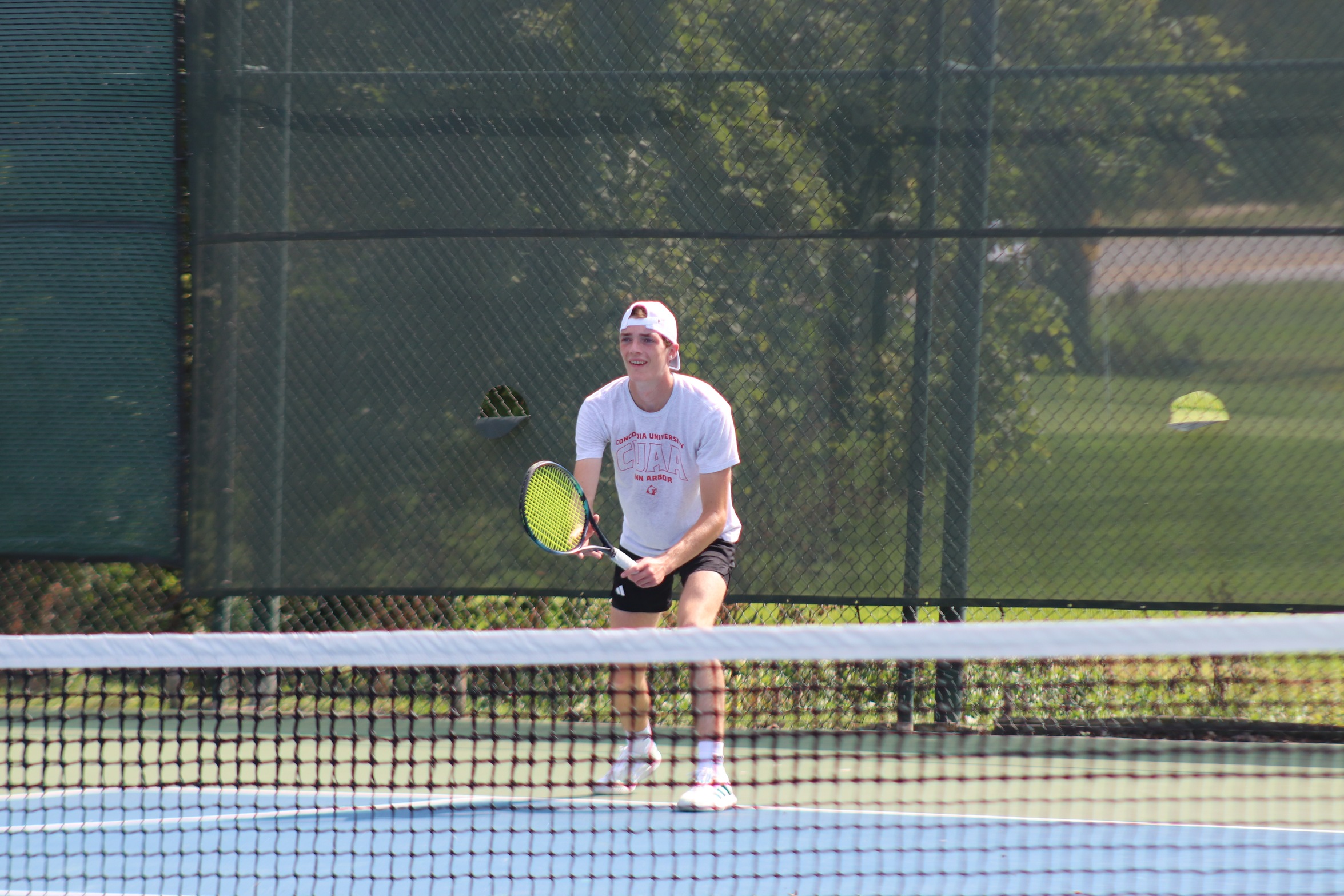 Men's Tennis defeats IU-Southeast 5-2