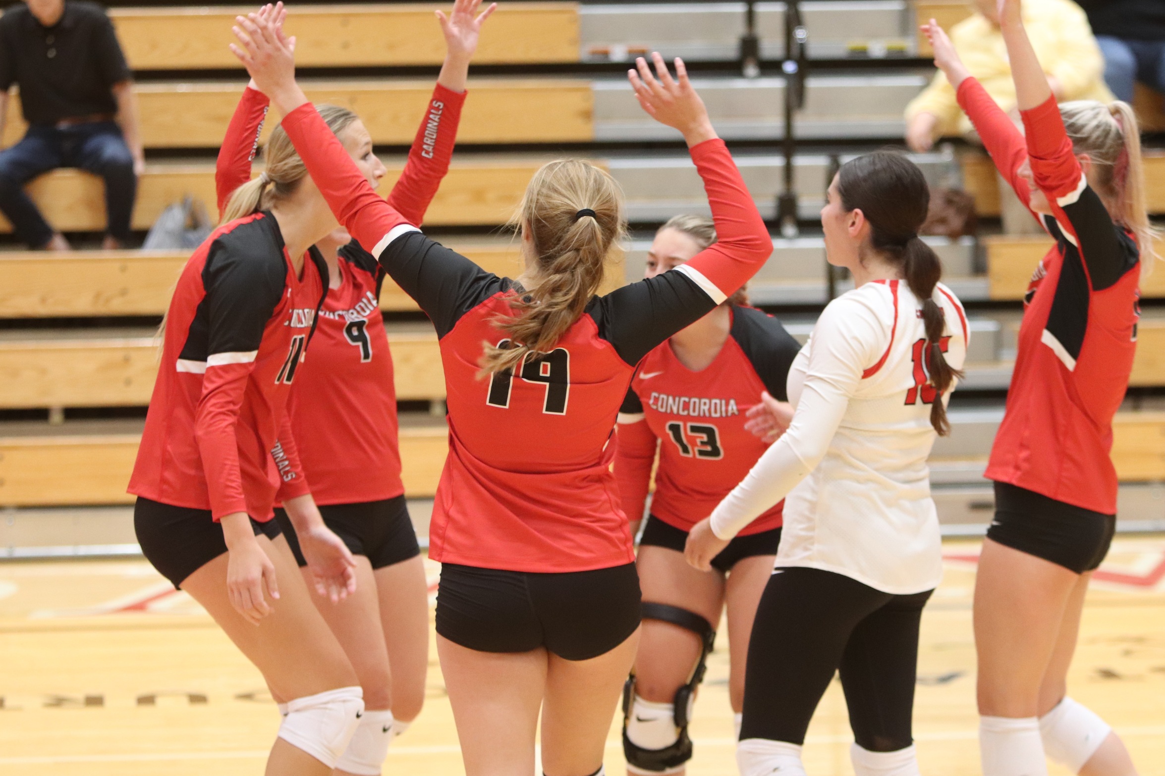 Volleyball comes back against Huntington and sweeps Trinity Christian to start season 2-0
