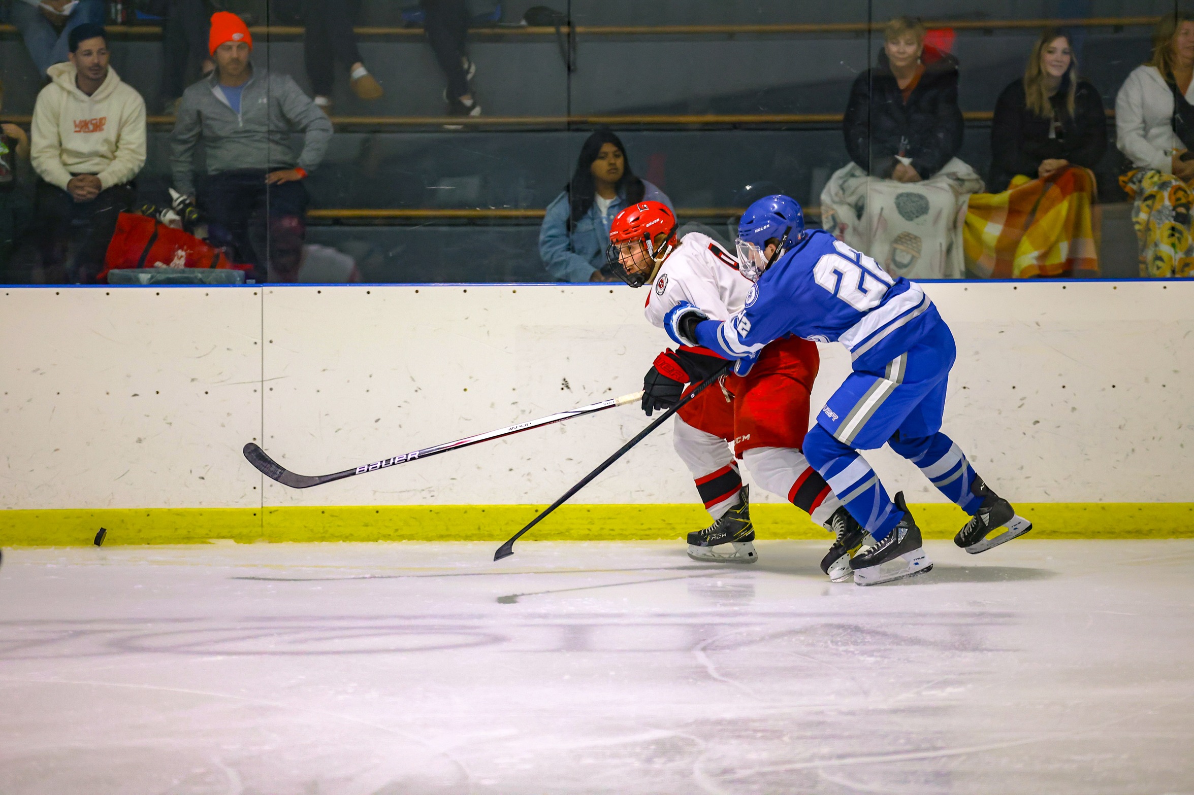 Men's Hockey tops the Ocelots 7-3 on the road