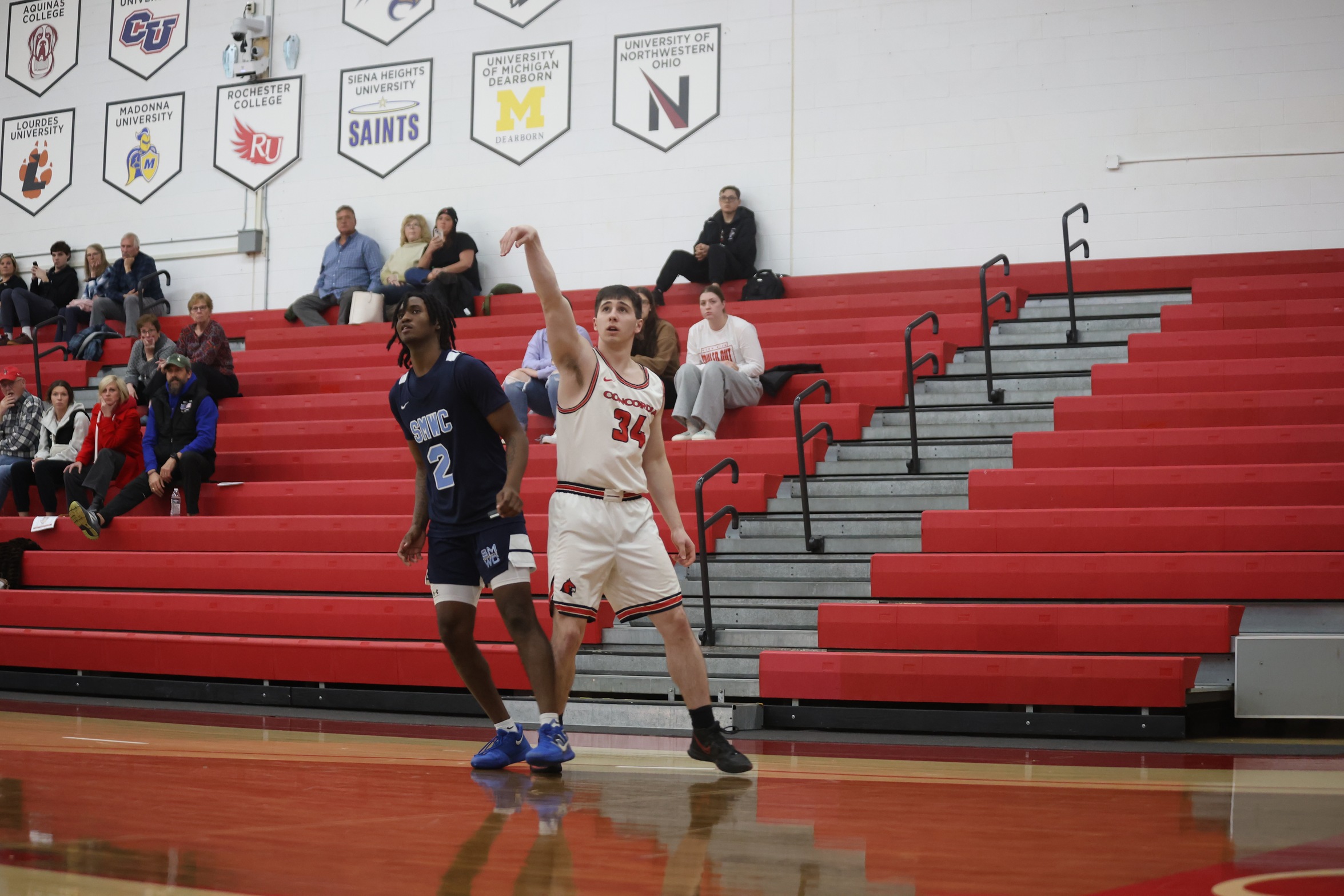 Men's Basketball drops road match at Lourdes